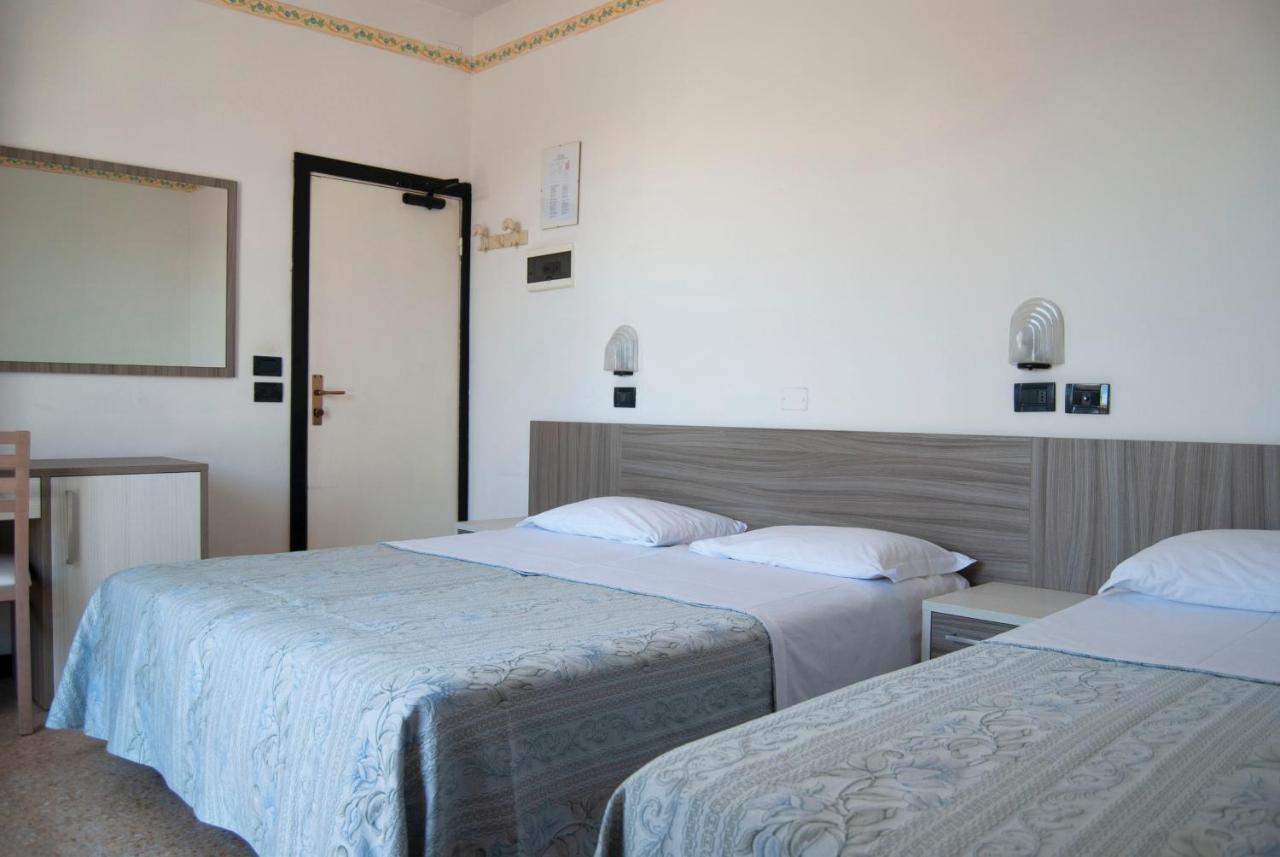 Hotel Ardesia Rimini Exterior photo