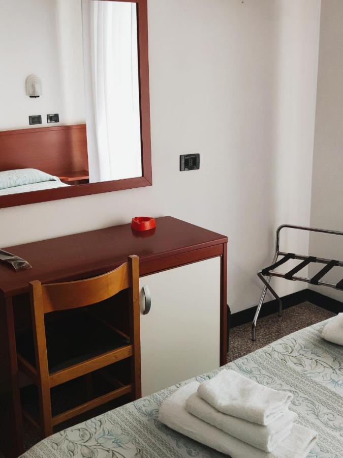 Hotel Ardesia Rimini Exterior photo