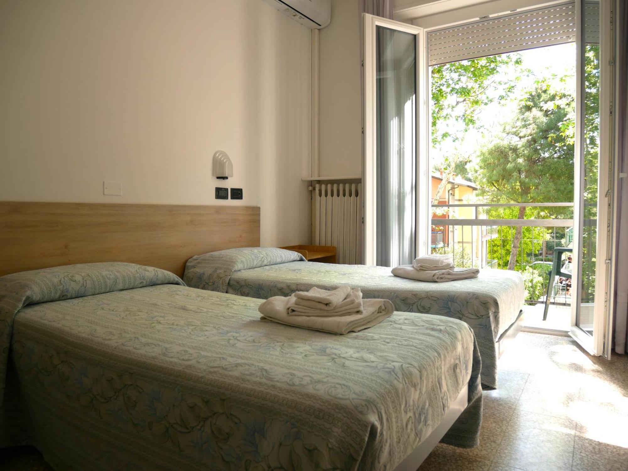 Hotel Ardesia Rimini Exterior photo
